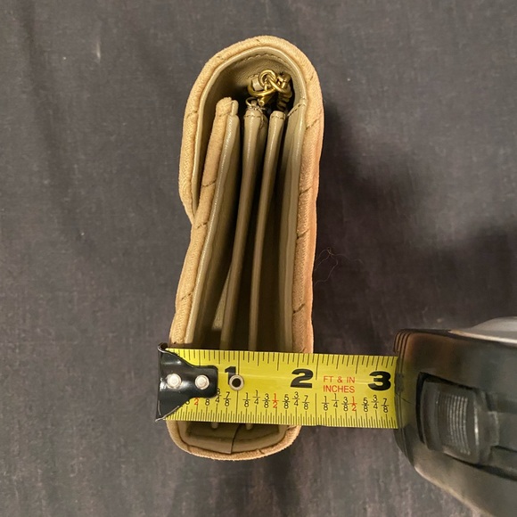 Gucci Marmount 2.0 Crossbody Bag - Picture 7 of 8